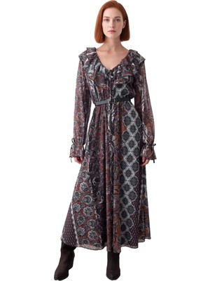 Ersefa Kadın Astarlı V Yaka Balon Kol Şal Desenli Maxi Elbise Skater Kalıbı Ile Göz Kamaştırır. Kaliteli