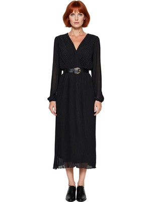 Ersefa Kadın Şifon Dokuma Kemerli Astarlı Piliseli Kruvaze Yaka Maxi Elbise Özel Davetler Için Ideal