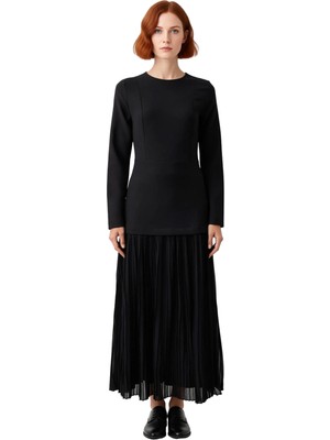 Ersefa Kadın Fashion Forward Siyah Astarlı Shift Kalıp Elbise Maxi Boy Piliseli Etekli Kış Sezonu Zarafeti