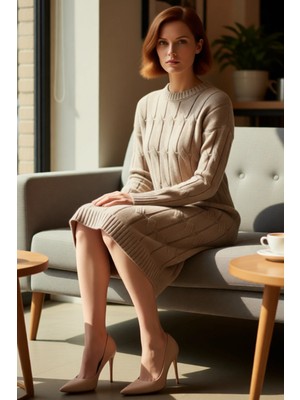 FRM Kadın Casual Ortamlar Için Akrilik Materyal Bisiklet Yaka Saç Örgü Mini Triko Elbise Kaliteli