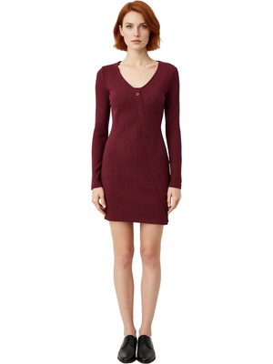 Ersefa Kadın Uzun Kollu V Yaka Bodycon Kesim Asimetrik Düğmeli Örme Mini Elbise Şık ve Konforlu Kaliteli