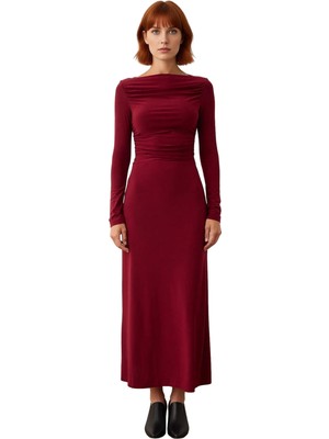 Ersefa Kadın Midi Boy Kayık Yaka Bodycon Elbise Standart Kollu Büzgülü Düz Örme Kumaş Her Ortama Uygun