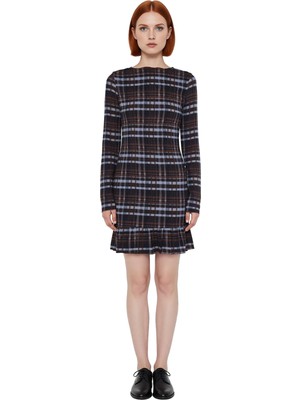 Ersefa Kadın Gipeli Bodycon Kalıp Ekose Desenli Uzun Kol Örme Mini Elbise Günlük ve Gece Şıklığı Sunar