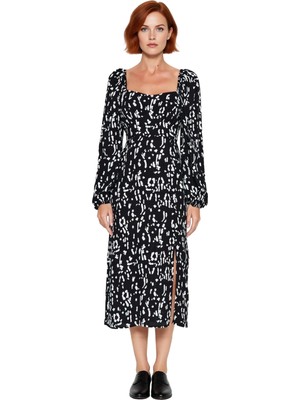 Ersefa Kadın Şık Yırtmaç Detaylı Kalp Yaka Balon Kol Uzun Kollu A Kesim Midi Boy Soyut Desenli Elbise