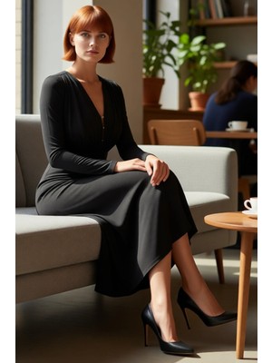 FRM Kadın Şık Uzun Kollu Siyah Elbise Agrafe Detaylı V Yakalı Maxi Kesim Ile Göz Alıcı Stil Kaliteli