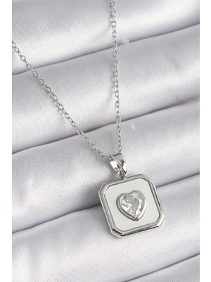 Skygo 316L Çelik Gümüş Renk Kare Madalyon Kalp Zirkon Taş Işleme Kadın Kolye - TJ-BKO9525