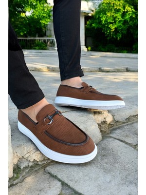 Siyah Spor Tarzı Günlük Ayakkabı - Beyaz Tabanlı ve Tokalı Deri Görünümlü Rahat Tasarım