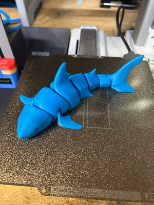 TSC Mavi Renk Köpek Balığı 13CM Hhreketli Figur Pla Doğal Malzeme