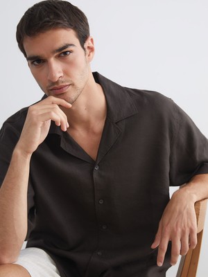 Lc Waikiki Yeni Sezon Rahat Kalıp Resort Yaka Kısa Kollu %100 Keten Erkek Gömlek