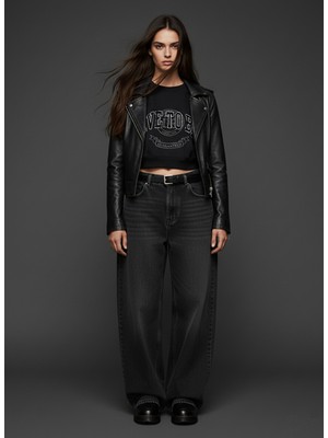 LTB Bisiklet Yaka Önü Baskılı Crop Siyah Sweatshırt