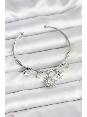 Butik Güneş Charmlı Gümüş Renk Pirinç Kadın Bileklik