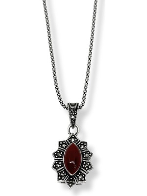 Oya Silver Markazit Çevrili Oval Akik Işıltılı Gümüş Kadın Kolye