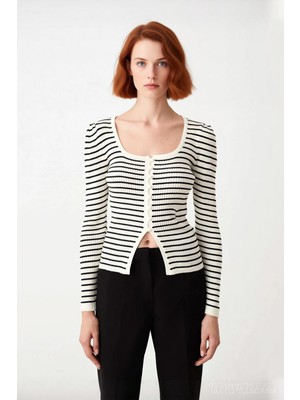 Ersefa Kadınlara Özel Ekru Çizgili Kare Yaka Triko Bluz Fitted Uzun Kollu %100 Akrilik Zarafeti Kaliteli