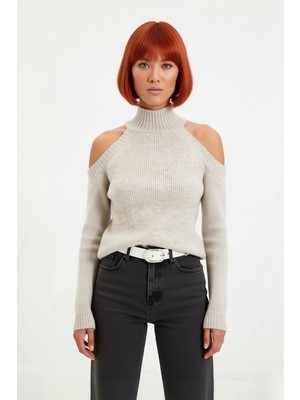 Ersefa Kadın Sim Detaylı Dik Yaka Regular Kalıp Reglan Kol Triko Omuz Kesimli Soğuk Hava Kazağı Kaliteli