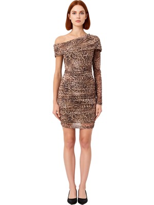 Ersefa Kadın Bodycon Tek Kol Mini Tül Elbise Asimetrik Yaka ve Animal Deseniyle Şık Modern Bir Seçim