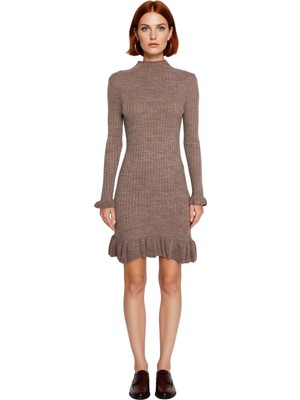 Ersefa Kadın Dik Yaka Fitilli Triko Mini Elbise Fırfır Detaylı Uzun Kollu Soğuk Havalar Için Ideal Model