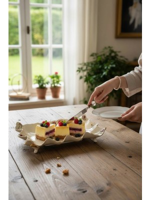 Roy King Roy Kıng Rose 34 cm Ayaklı Sunum Tabak