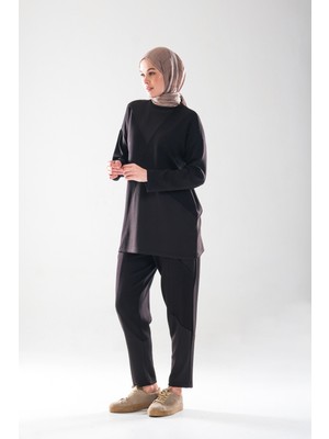 Plistre 2283_PATCH ve Dikiş Detaylı Esnek Kumaş Tesettür Kadın Spor Eşofman Takımı –cepli Havuç Fit Pantolon