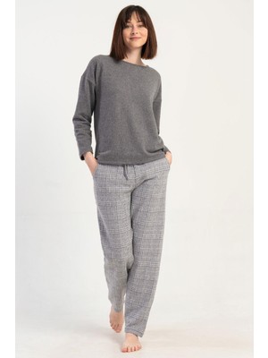 Vienetta Kadın Büyük Beden Gri Renk Uzun Kollu Bisiklet Yaka Jakarlı Pijama Takımı C0T1N0105