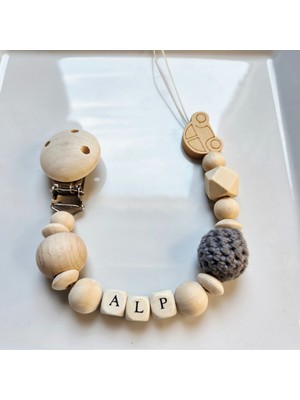 Hellemyst Arabalı Gri Isimli Bebek Emzik Zinciri Askısı