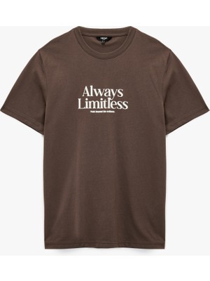 Koton Regular Fit Kısa Kollu Bisiklet Yaka Pamuklu Baskılı Tişört