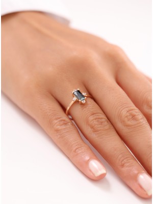 Zeyd Jewelry Şık ve Zarif Siyah Taşlı 14 Ayar Altın Yüzük