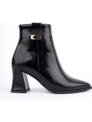 Muggo Luxera Sivri Burun Toka Detaylı Fermuarlı Kalın Topuklu Kadın Bot