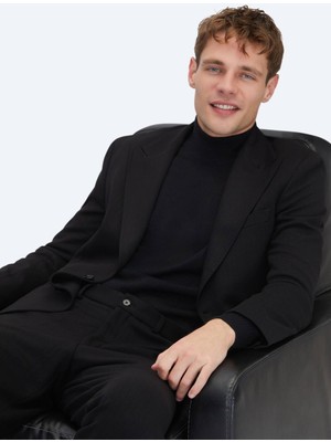 Kip Siyah Çizgili Modern Fit Örme Takım Elbise