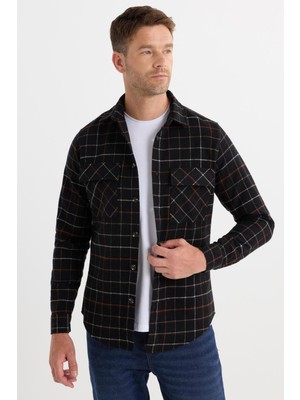 Tudors Erkek Slim Fit Dar Kesim Spor Yaka Çift Cep Kapaklı Kareli Gömlek