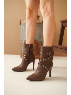 Etiler Collection Atye Kahverengi Rugan Topuklu Bot