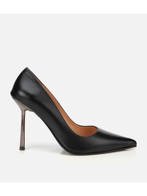 Hotiç Kadın Deri Siyah Metal Detaylı Yüksek Topuklu Stiletto