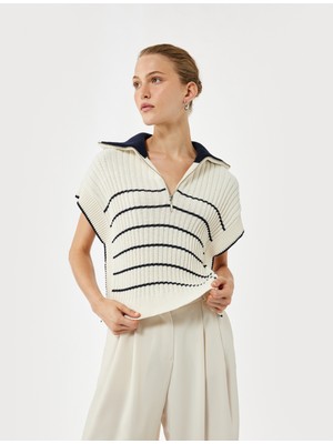 Koton Yanları Yırtmaçlı Yarım Fermuarlı Polo Yaka Çizgili Triko Süveter