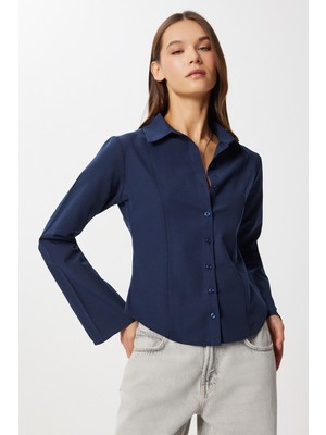 Happiness İstanbul Çan Kollu Vücuda Oturan Dokuma Gömlek LUB0300 Lacivert