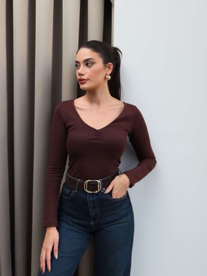 Esra Helvacı V Yaka Büzgü Detay Uzun Kollu Bluz