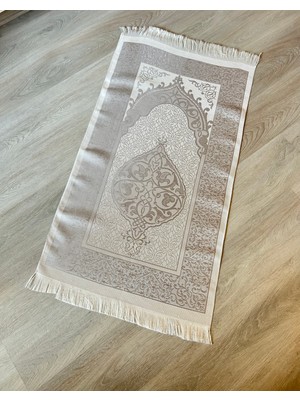 Desenli Saçaklı Hediyelik Bohçalık Tafta Osmanlı Seccade