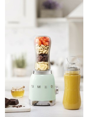 Smeg 50's Style Pastel Yeşil Kişisel Blender Tritan™ Renew - Double Bottle