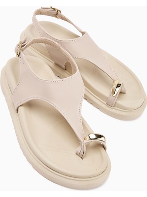 Limoya Vanda Bej Tokalı Parmak Arası Kadın Sandalet