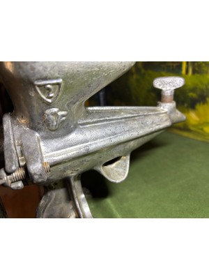 1950 Ler Tuttu Furitti Metal Meyve Sıkacağı