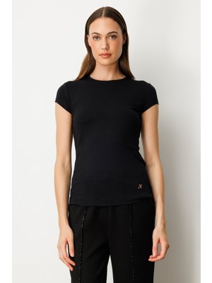 Tolga Saraçoglu On Sıfır Yaka Ay Kol Basic Bluz