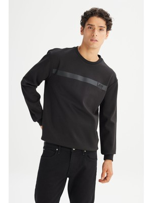 Lee L242499001 Siyah Erkek Bisiklet Yaka Siyah Şerit Çizgili Içi Polarlı Sweat
