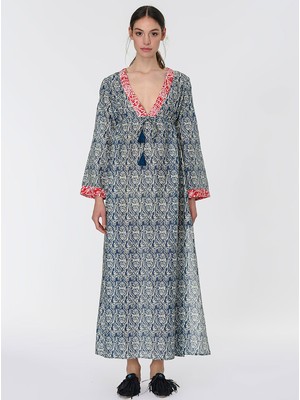 ROMAN V Yaka Etnik Desenli Yırtmaçlı Uzun Elbise Standart Renk Y1967110_089