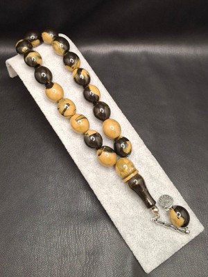 Han Ticarethane Siyah Karamel Renk Desenli 17'li Maskot Toz Kehribar Tesbih