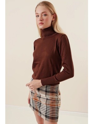 Düz Balıkcı Yaka Bayan Kazak