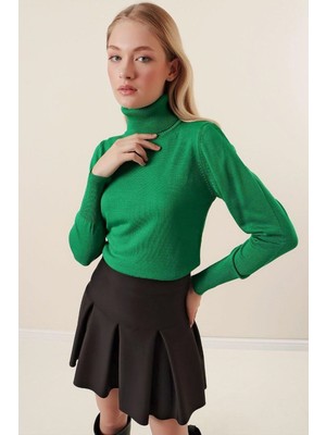 Düz Balıkcı Yaka Bayan Kazak