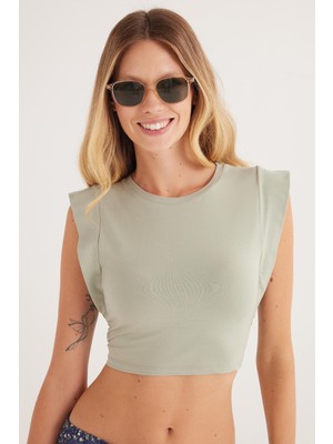 Tudors Kadın Slim Fit Dar Kesim Sıfır Kollu Bisiklet Yaka Yeşil Bluz