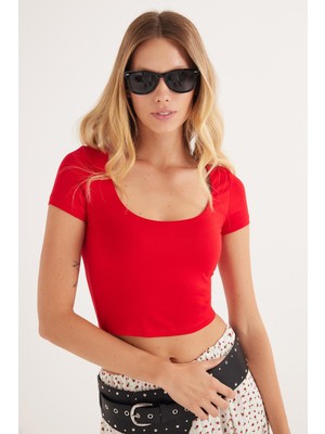 Tudors Kadın Slim Fit Dar Kesim Kısa Kollu U Yaka Kırmızı Bluz