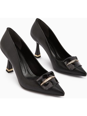 Limoya Saja Siyah Tokalı Kadın Topuklu Ayakkabı