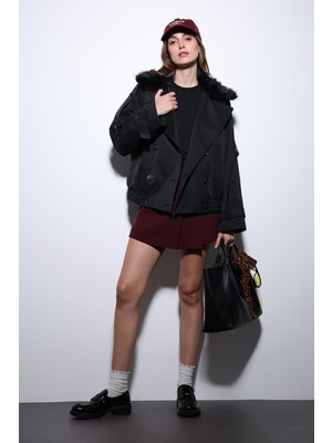 Antioch Siyah Suni Kürklü Kısa Kadın Trençkot