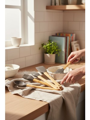 5'li Silikon Bambu Saplı Spatula Seti (Kahverengi)