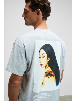 Grimelange DRAGON Erkek Göğsü Ve Sırtı Baskılı %100 Organik Pamuk Oversize Fit Bisiklet Yaka Grimelanj T-Shirt